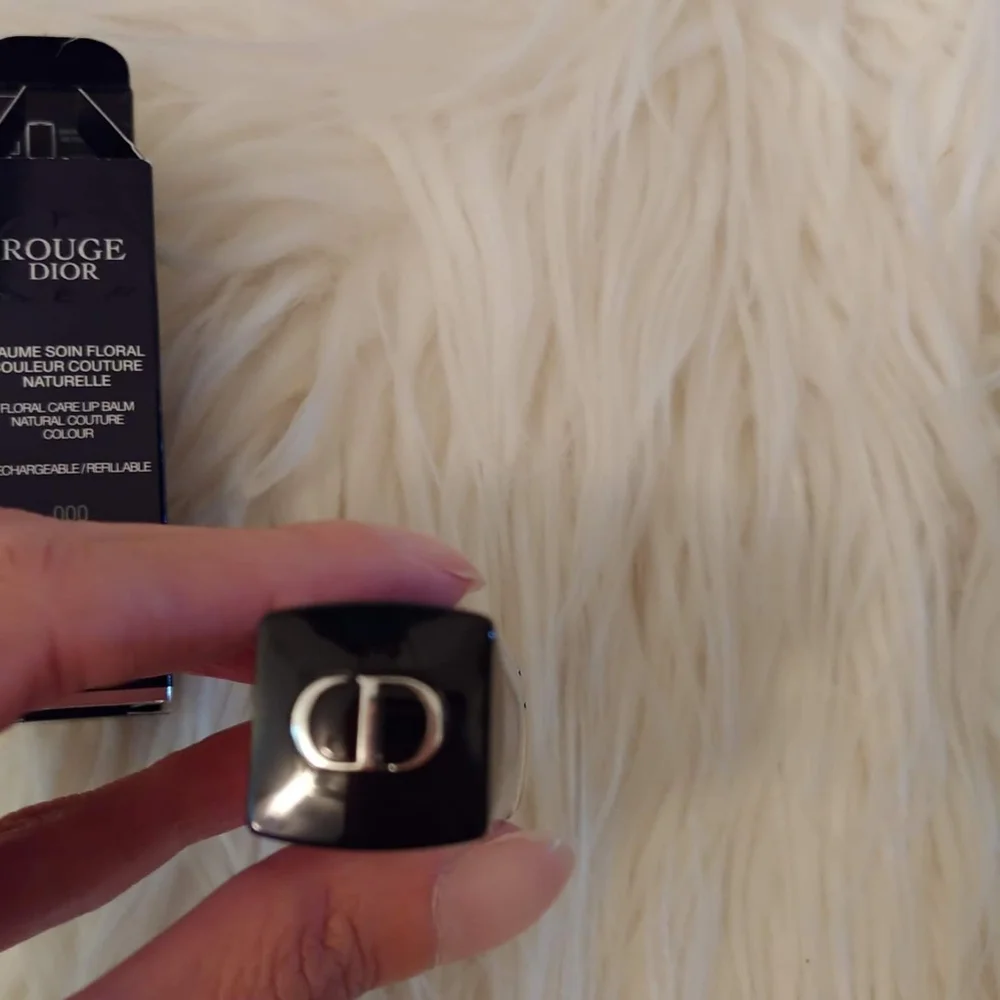 💋FIRM! NWT DIOR ROUGE DIOR 000 DIORNATURAL SATIN LIP BALM - Picture 11 of 16